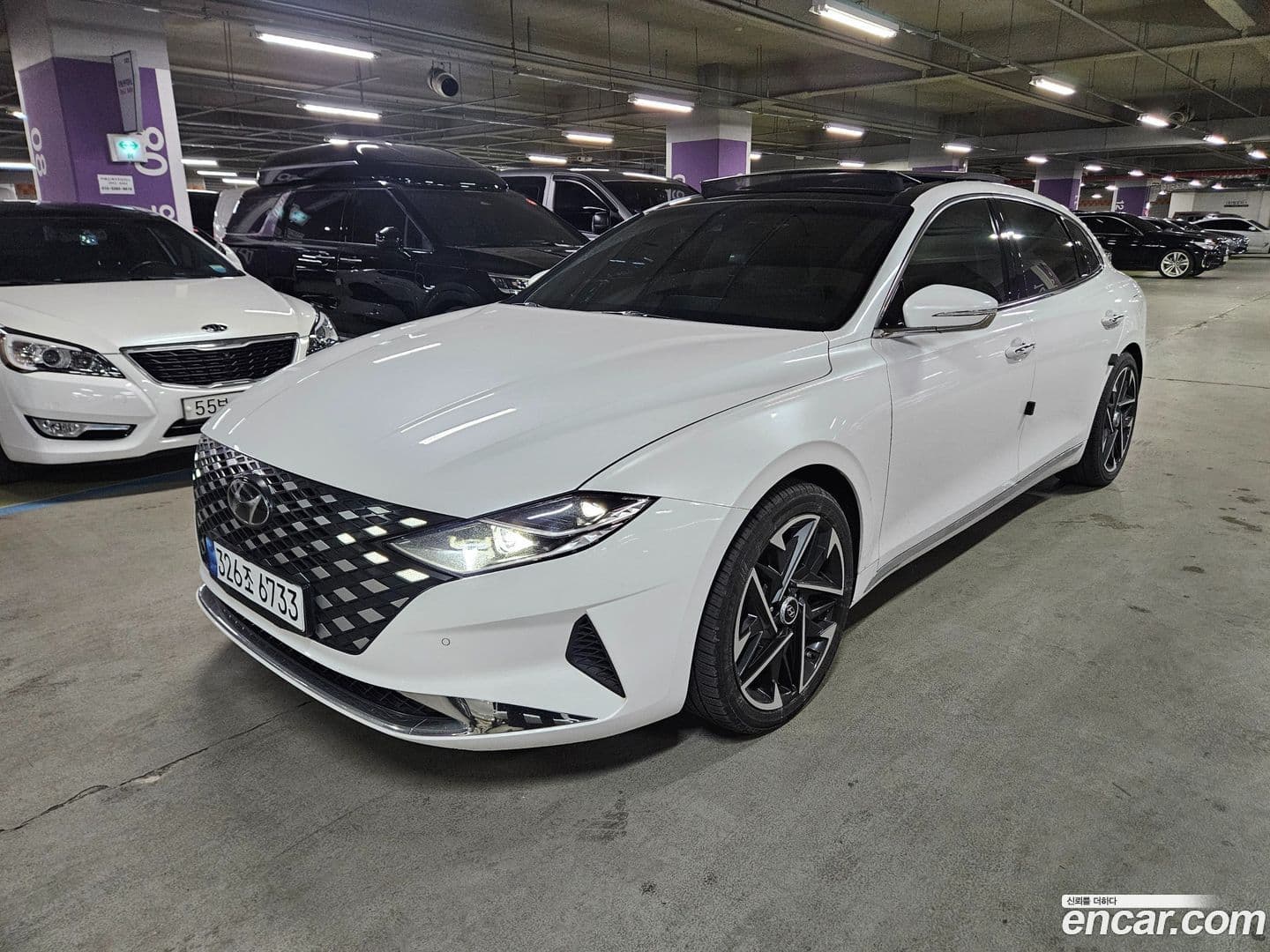 Main__Slider__Photo:Grandeur Hyundai 2020.8-0