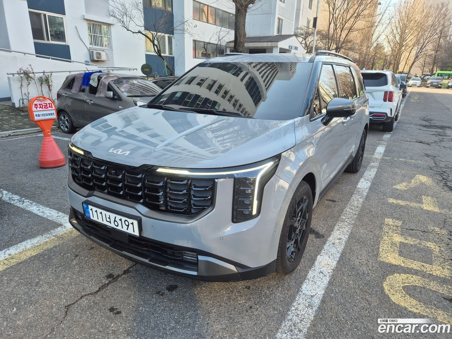 Main__Slider__Photo:Canival Kia 2024.11-0