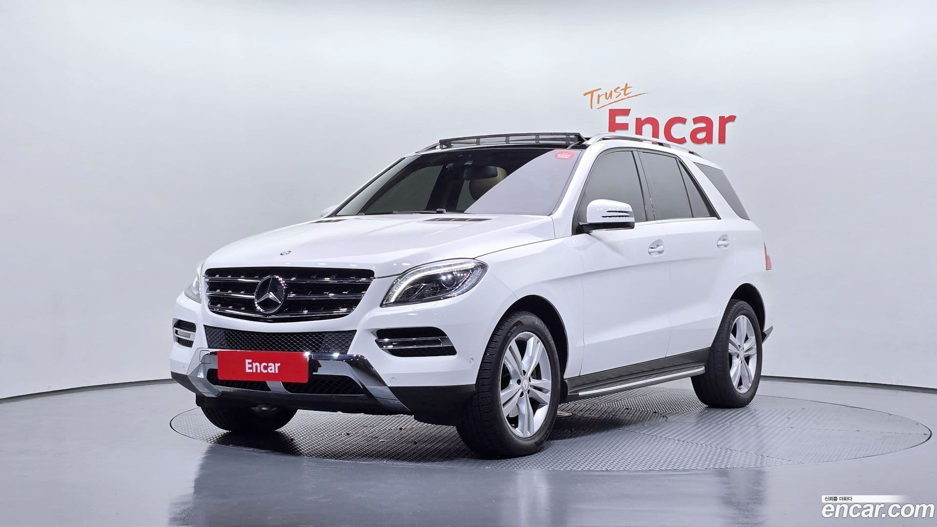 Main__Slider__Photo:M-class Mercedes-Benz 2014.2-0