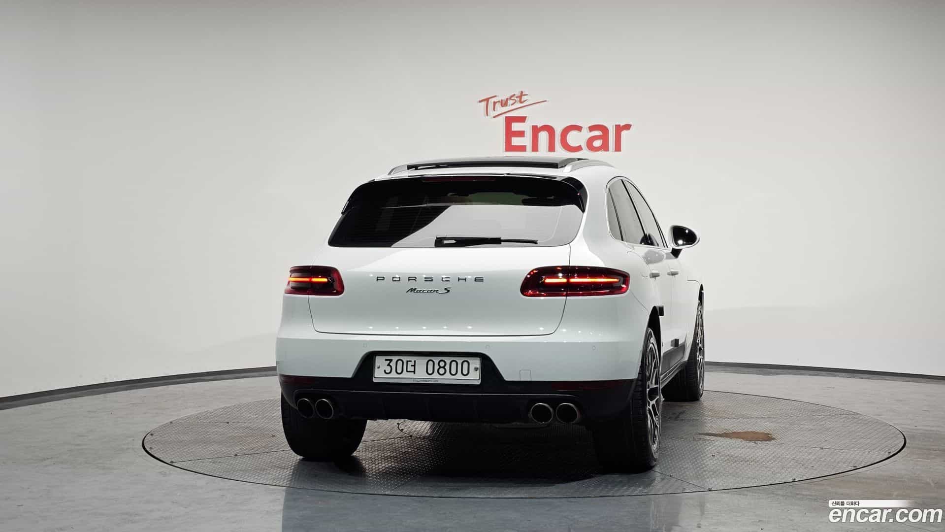 Macan Porsche 2016.5-OUTER-004