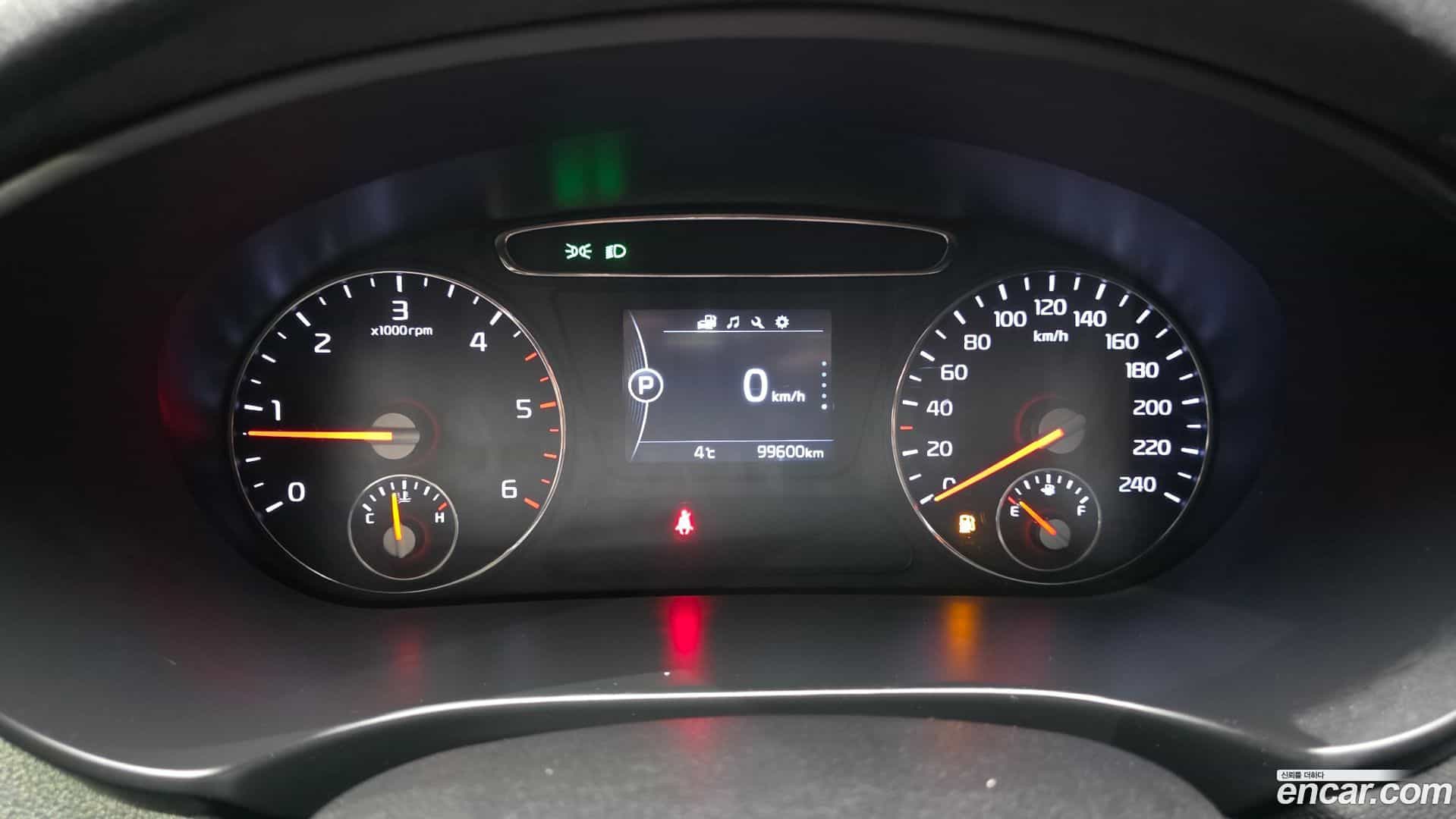 Sorento Kia 2015.4-INNER-008