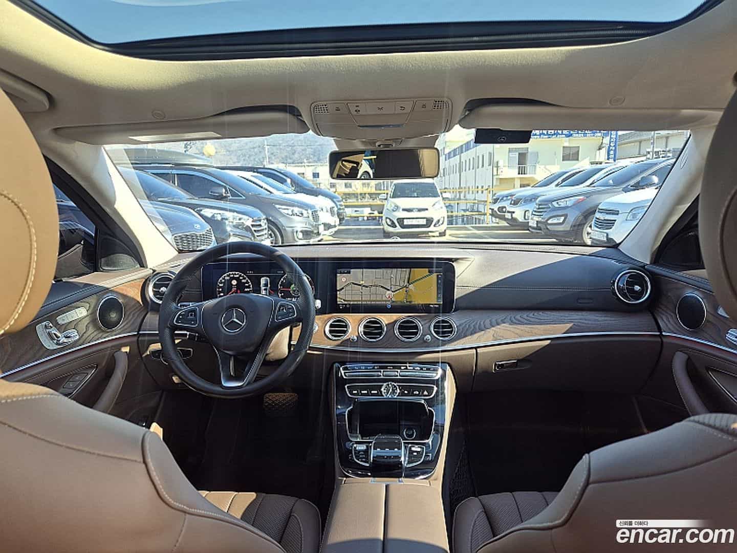 E-Class Mercedes-Benz 2016.9-INNER-007