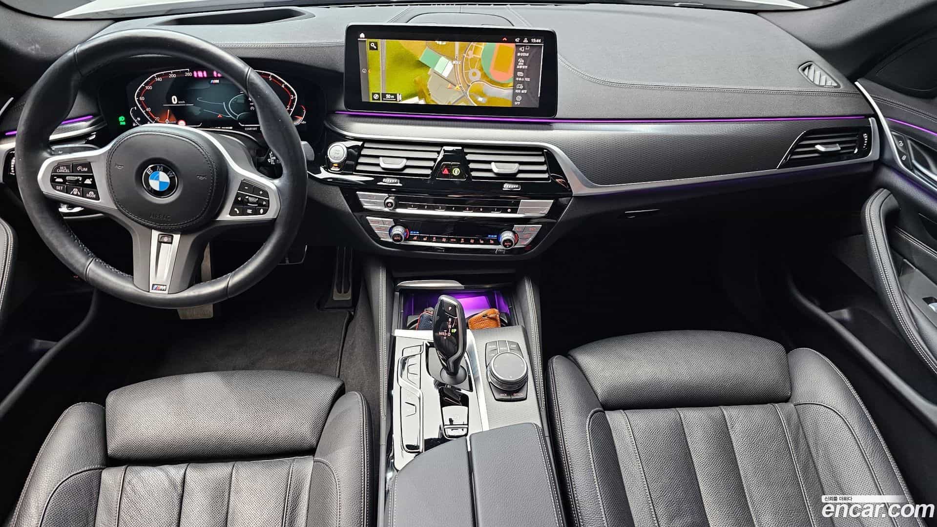 5-Series BMW 2023.6-INNER-007