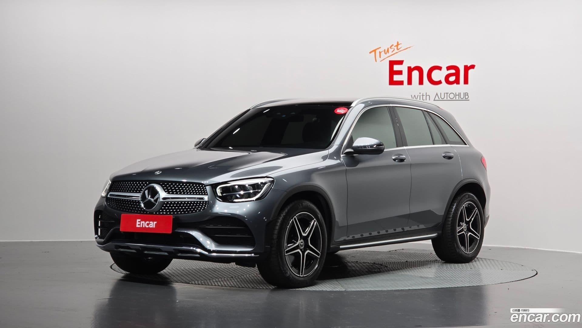 Main__Slider__Photo:GLC-Class Mercedes-Benz 2021.8-0
