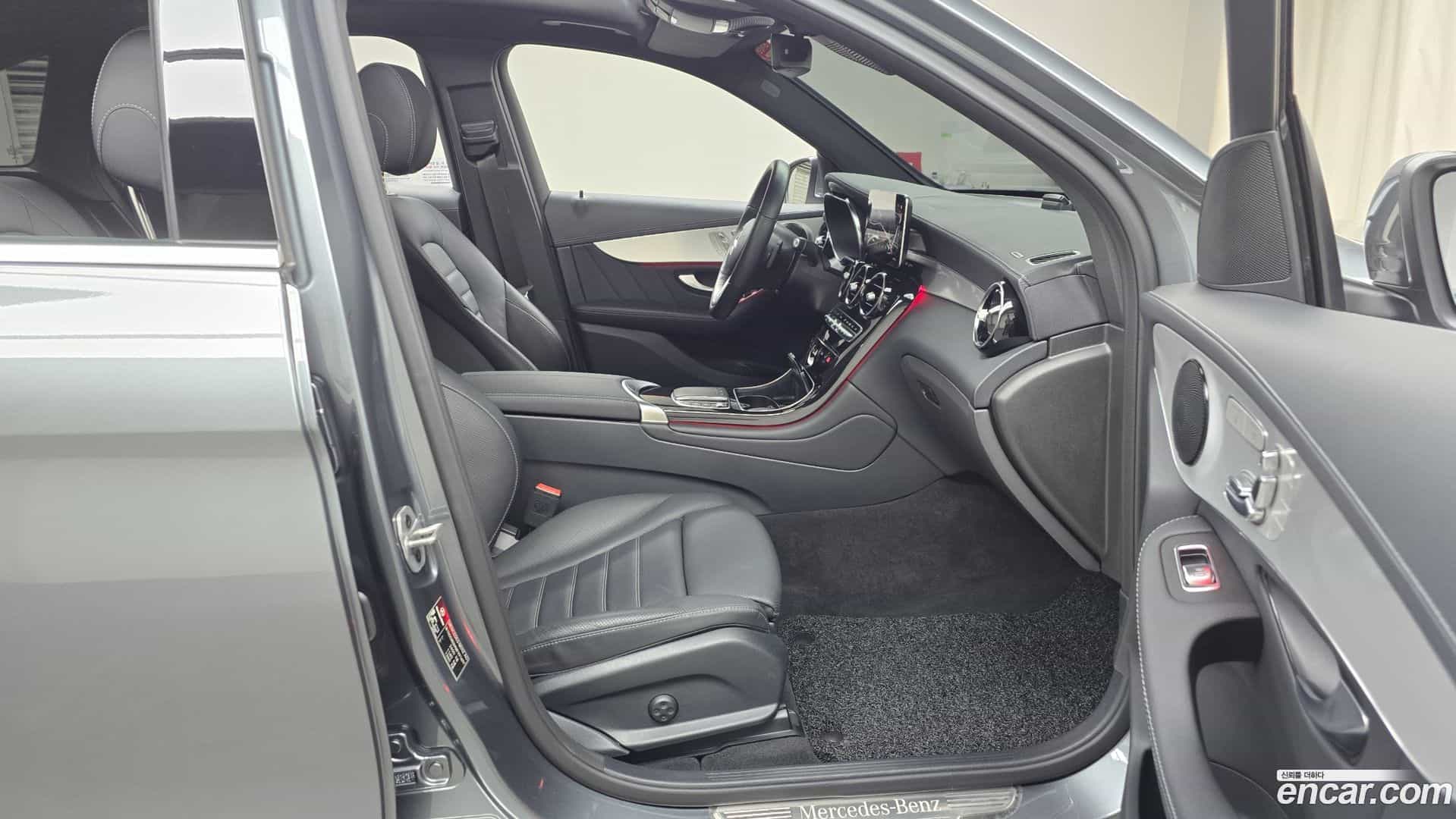 GLC-Class Mercedes-Benz 2021.8-OPTION-015