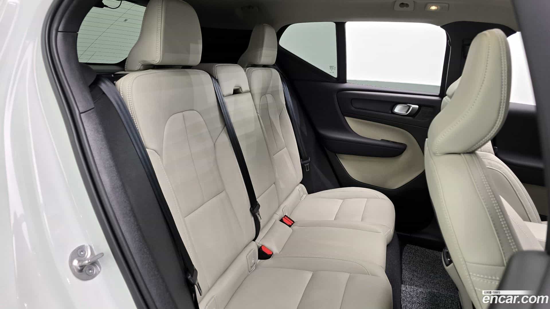 XC40 Volvo 2024.8-OPTION-016