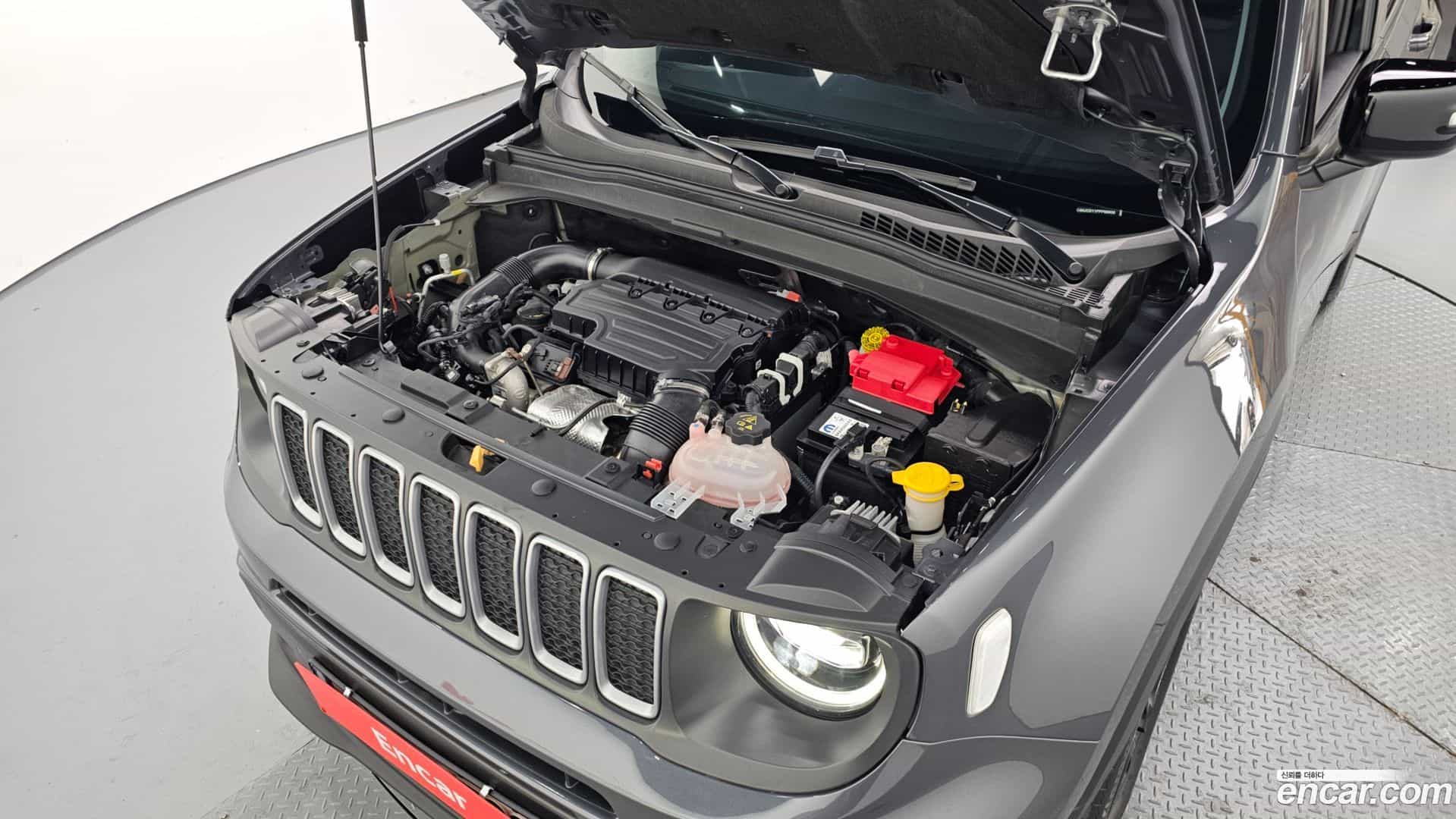 Renegade Jeep 2023.11-INNER-006