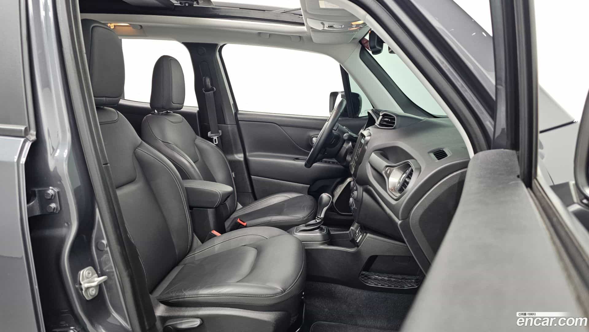 Renegade Jeep 2023.11-OPTION-015