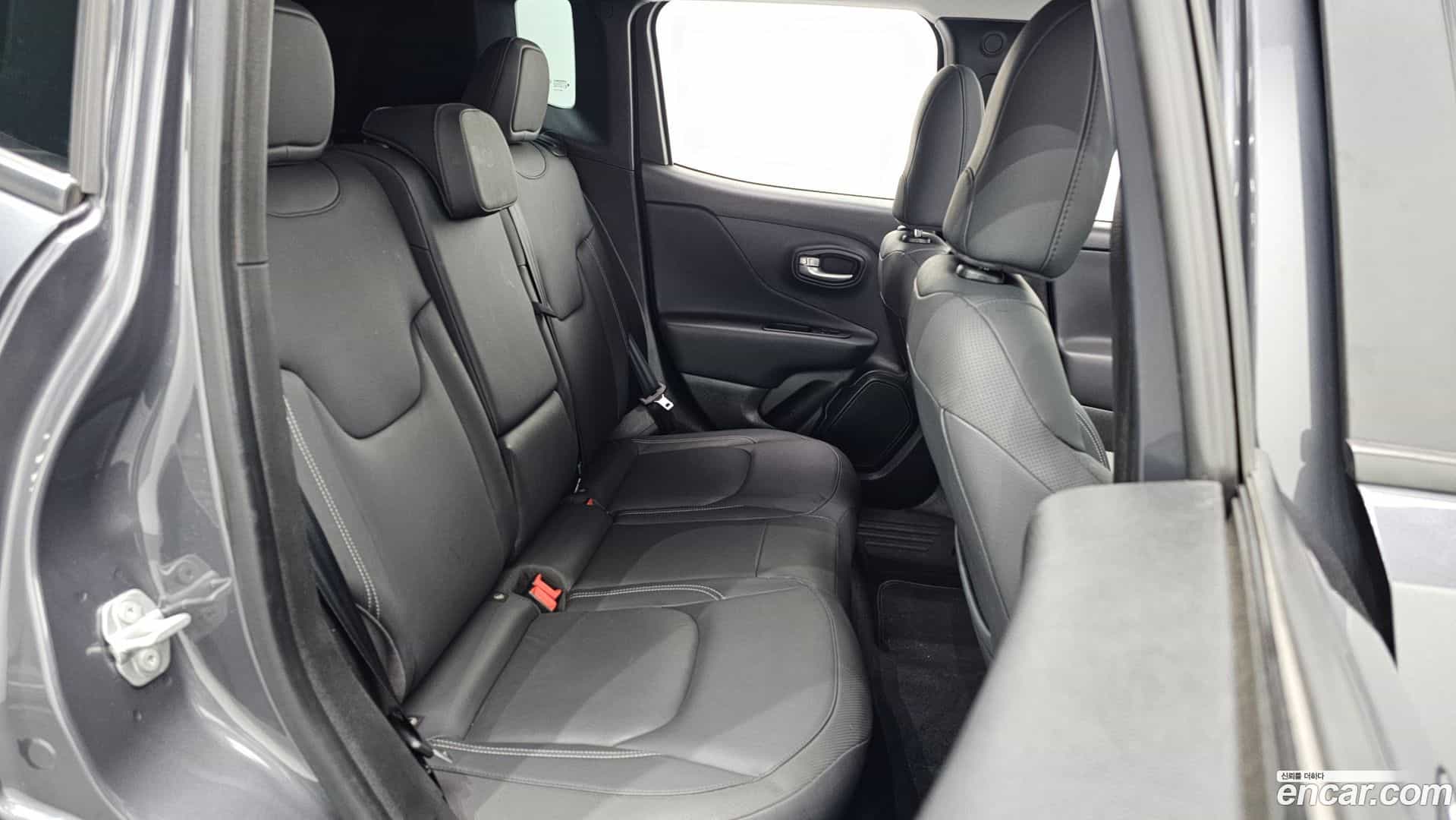 Renegade Jeep 2023.11-OPTION-016