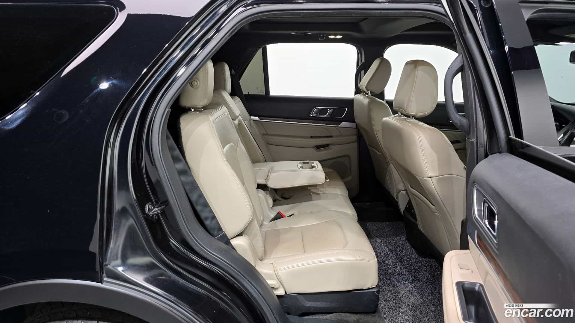 Explorer Ford 2018.8-OPTION-016