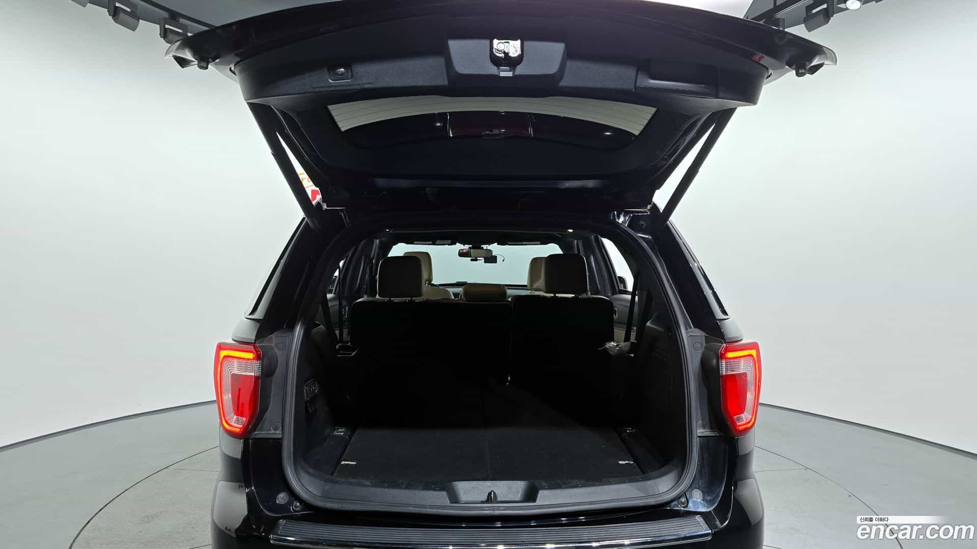 Explorer Ford 2018.8-OPTION-024