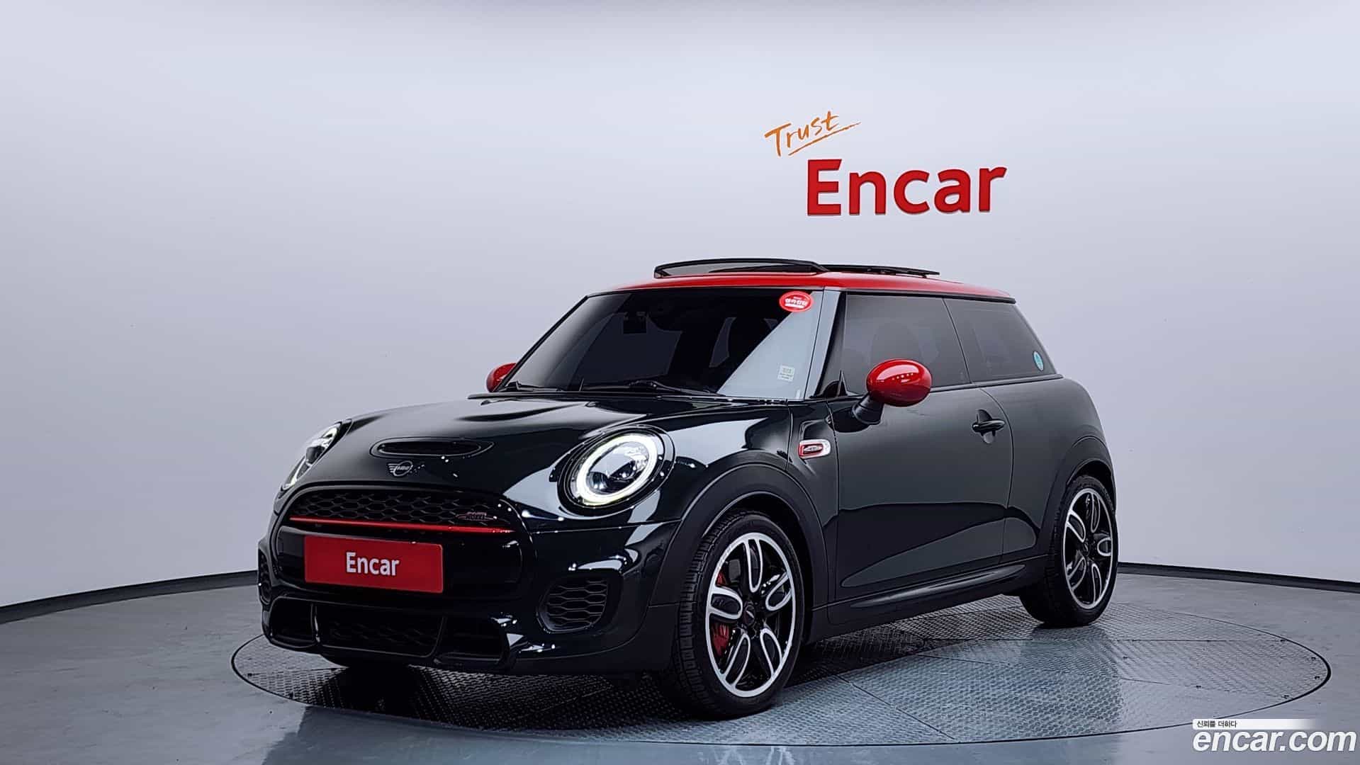 Cooper Mini 2019.6-OUTER-001