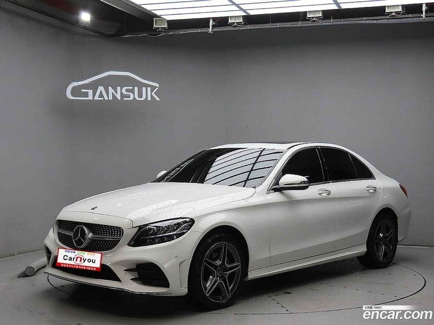 Main__Slider__Photo:C-Class Mercedes-Benz 2021.4-0