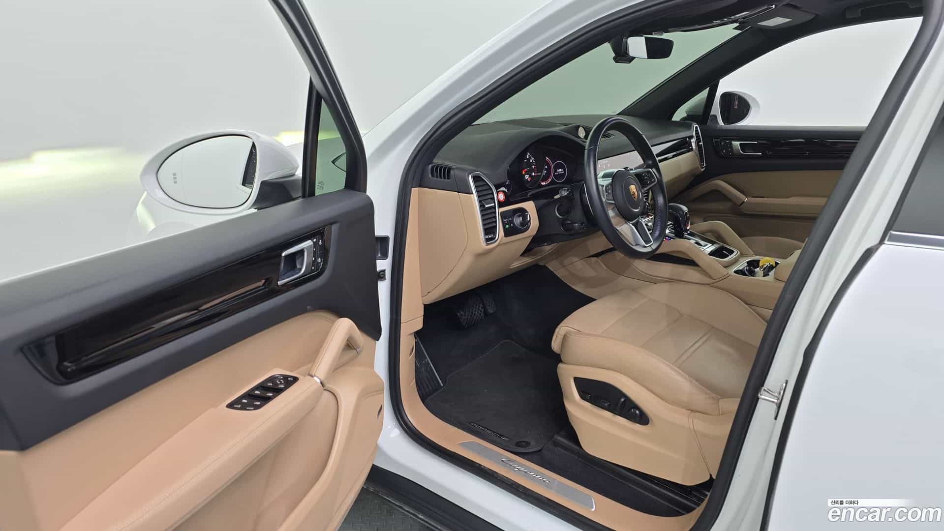 Cayenne Porsche 2022.0-INNER-010