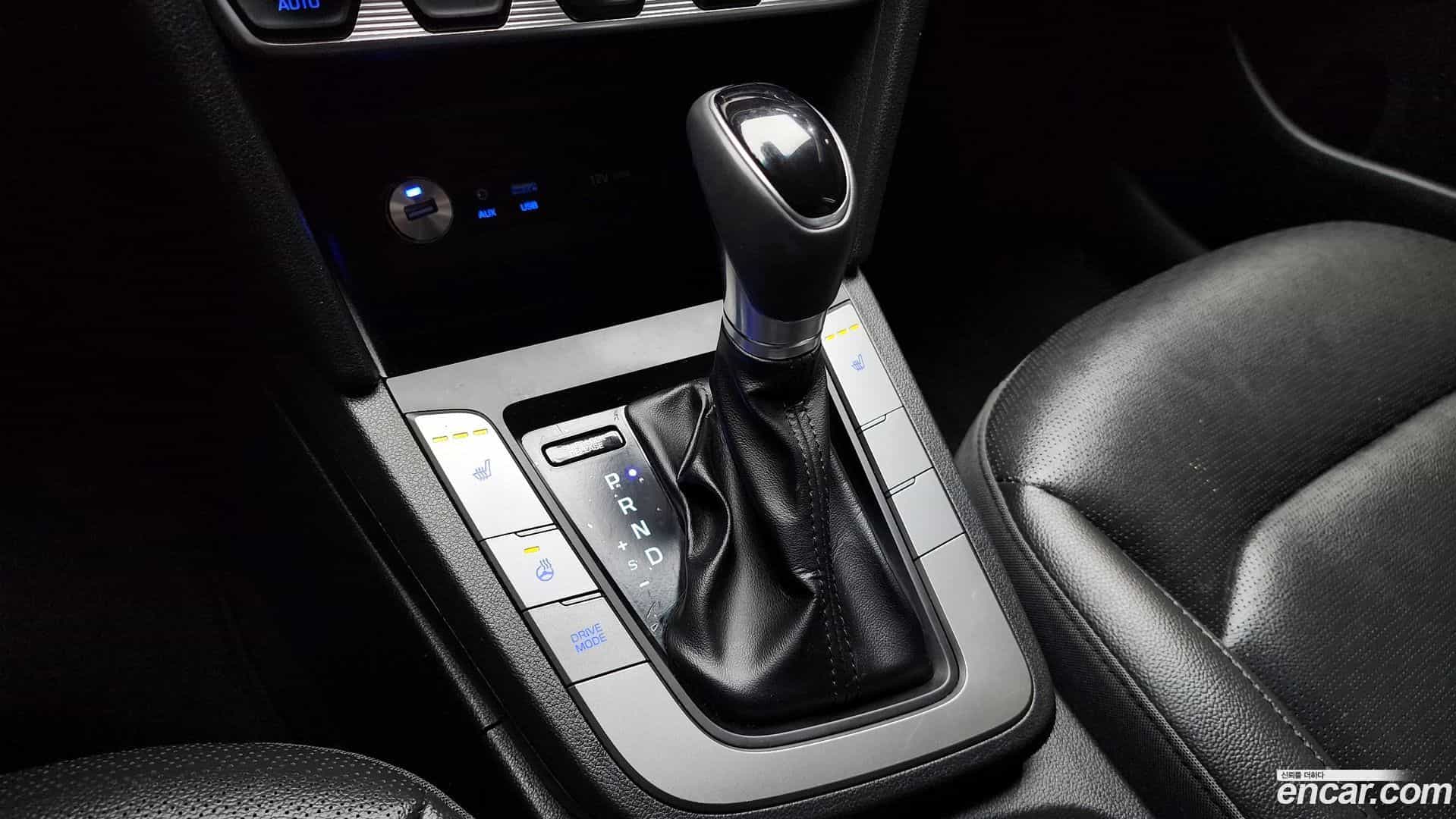 AVANTE Hyundai 2019.0-INNER-009