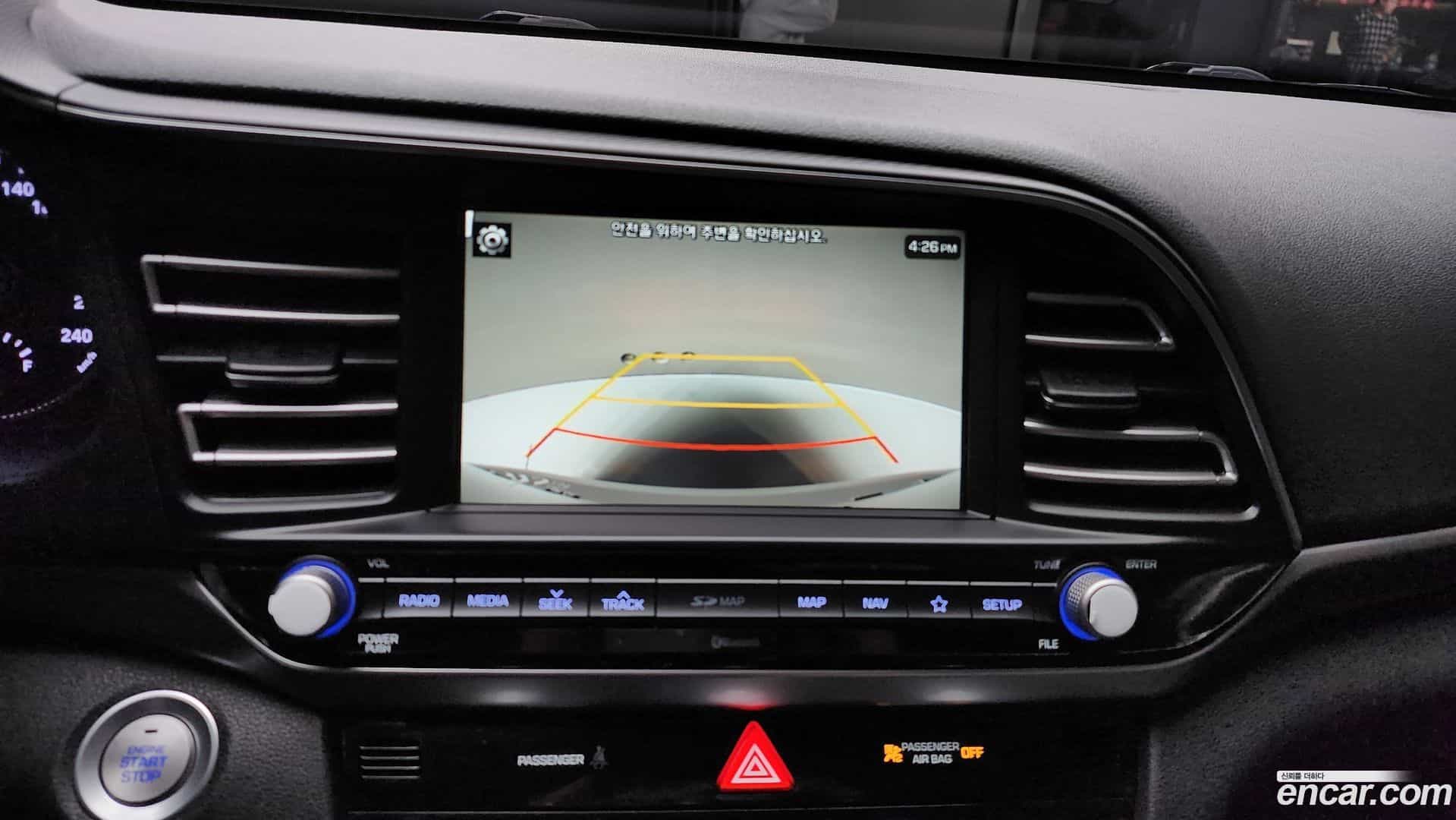 AVANTE Hyundai 2019.0-OPTION-019