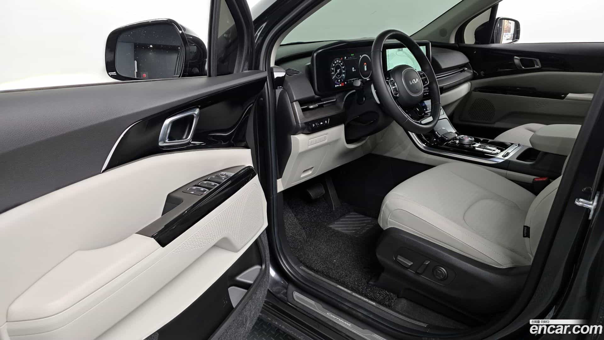Canival Kia 2023.5-OPTION-015