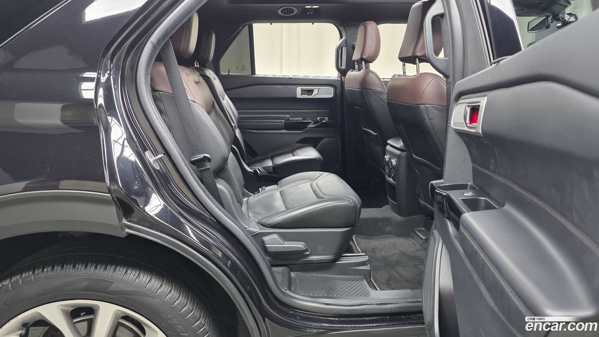 Explorer Ford 2021.11-OPTION-016