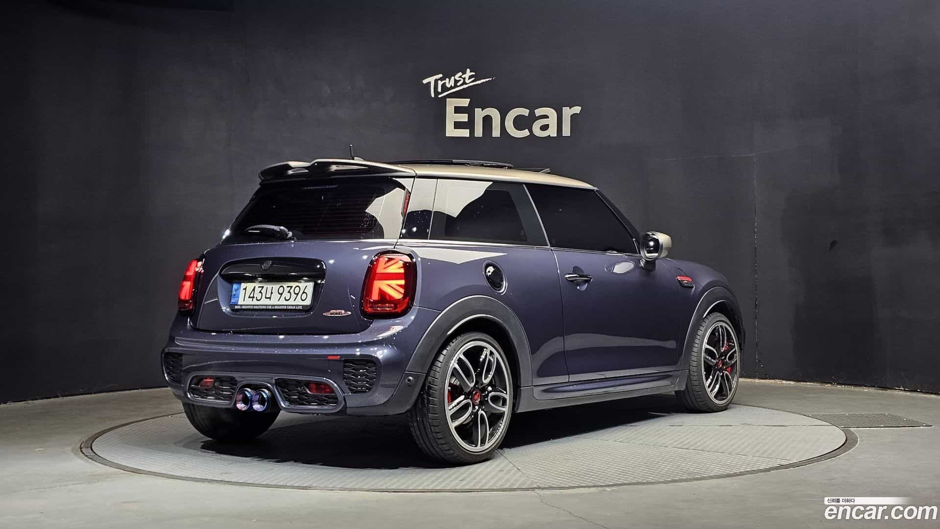 Cooper Mini 2021.0-OUTER-002