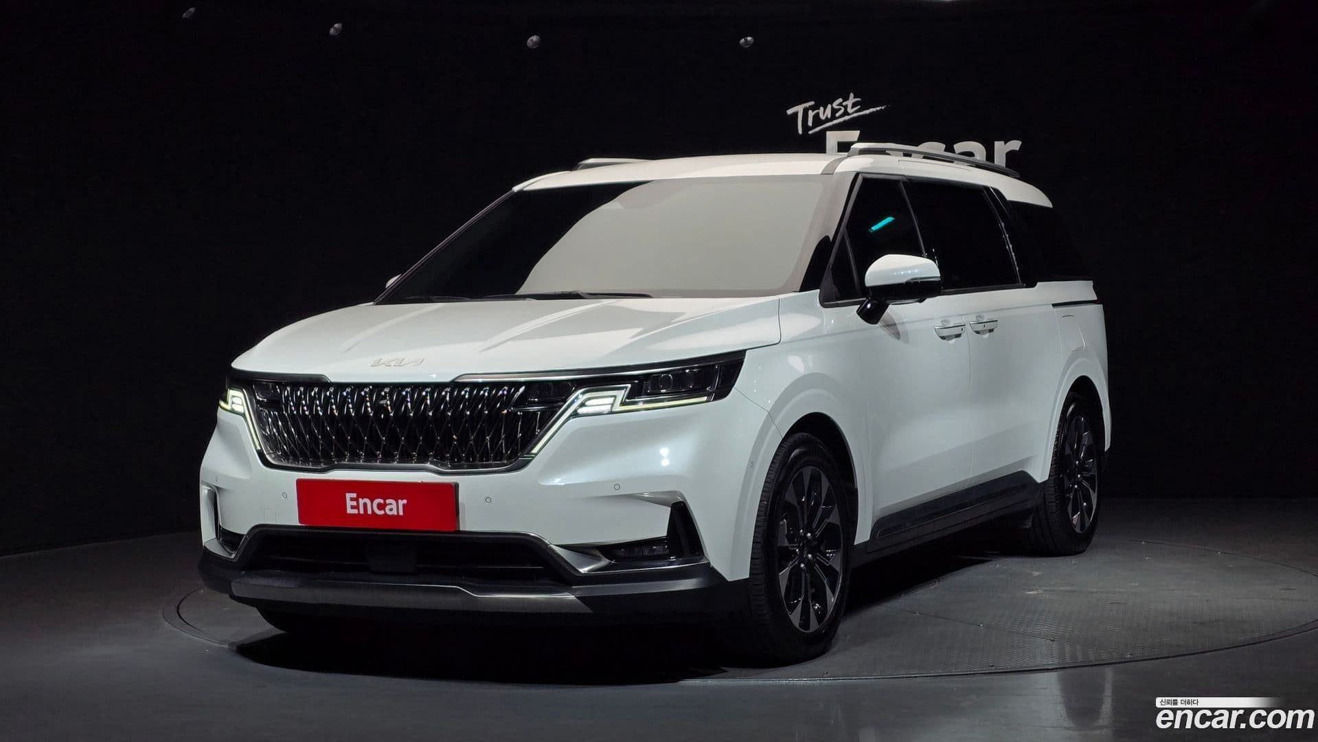 Main__Slider__Photo:Canival Kia 2022.10-0
