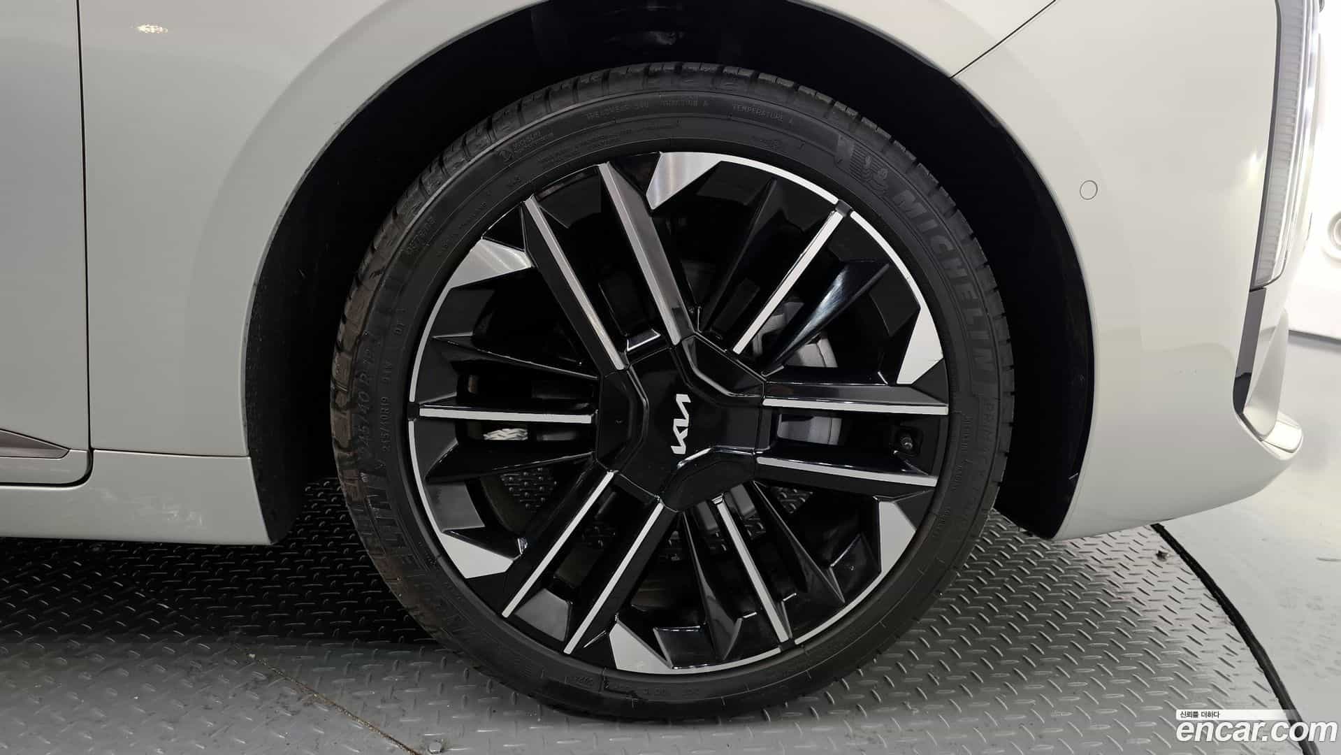 K8 Kia 2025.1-OUTER-005