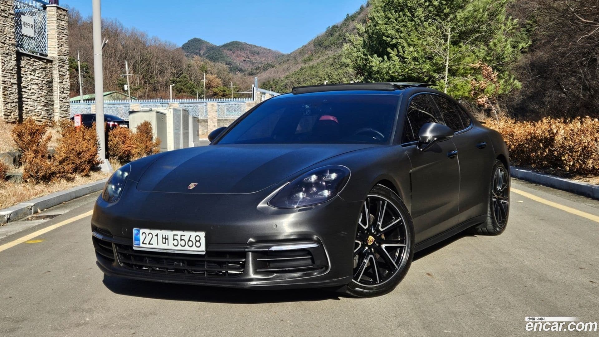 Main__Slider__Photo:Panamera Porsche 2018.7-0