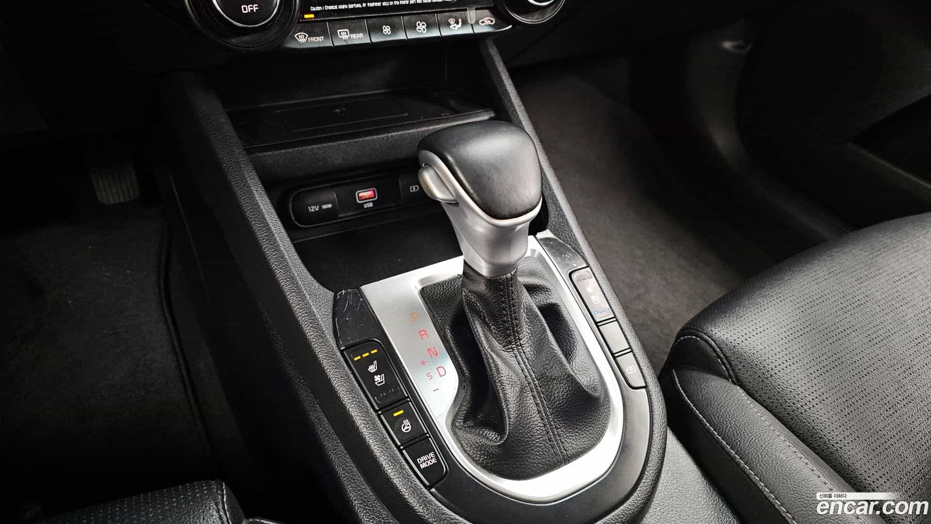 K3 Kia 2022.0-INNER-009