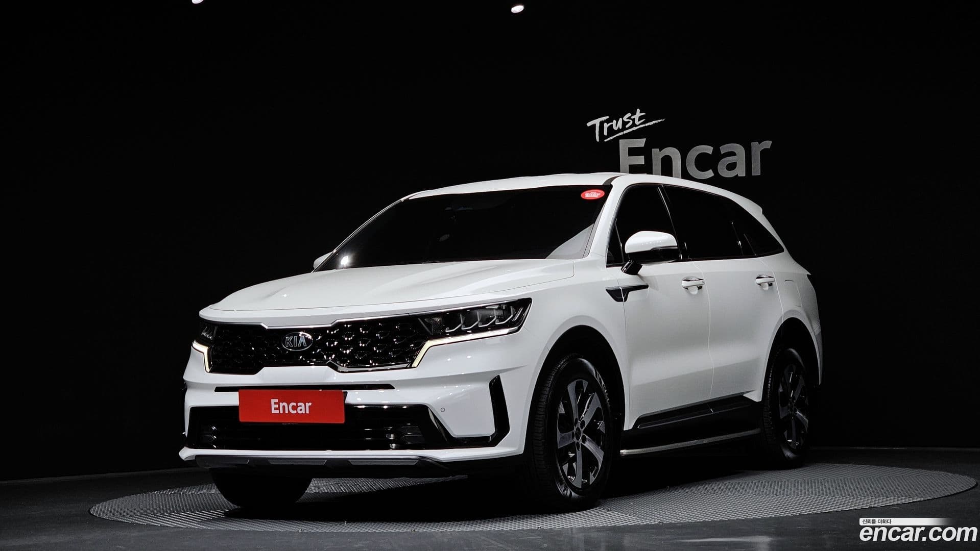 Main__Slider__Photo:Sorento Kia 2020.3-0