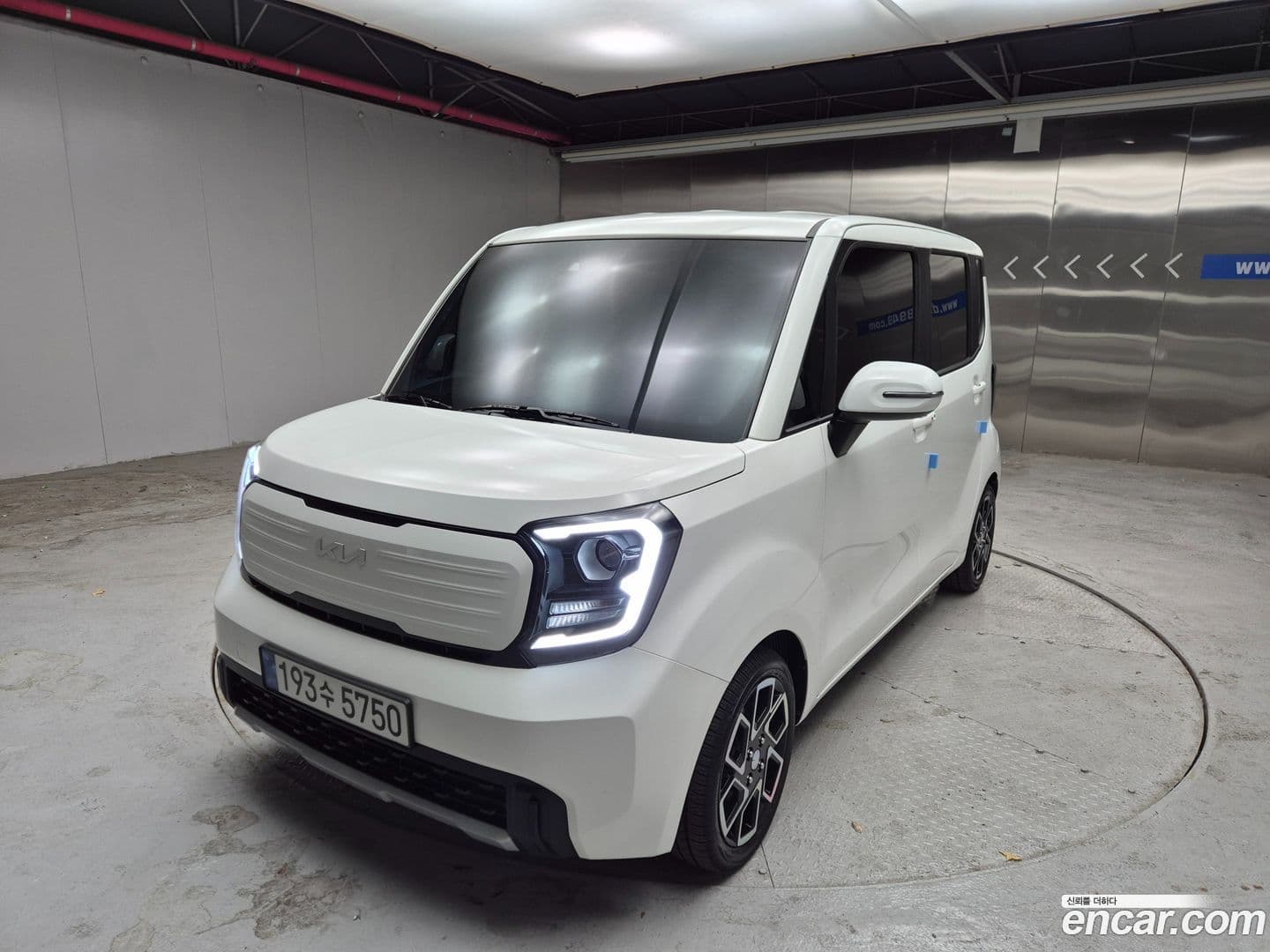 Main__Slider__Photo:RAY Kia 2022.9-0