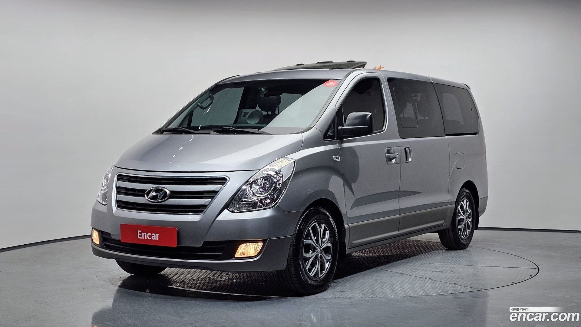 Main__Slider__Photo:Starex Hyundai 2015.10-0