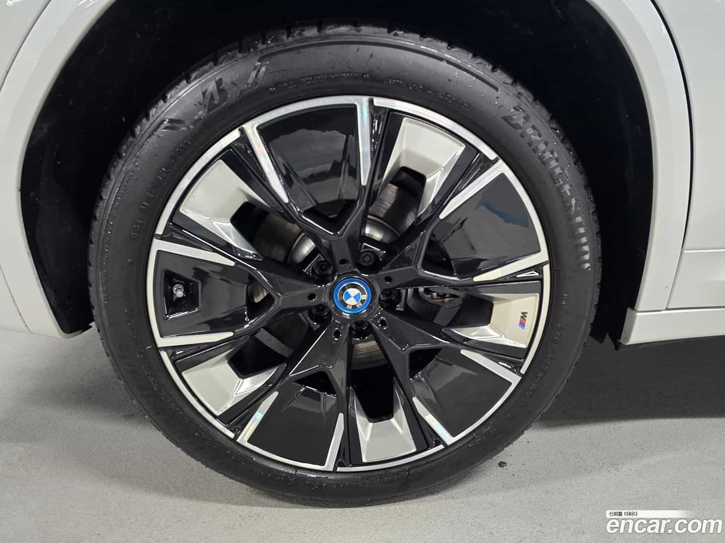 iX3 BMW 2023.10-OUTER-005