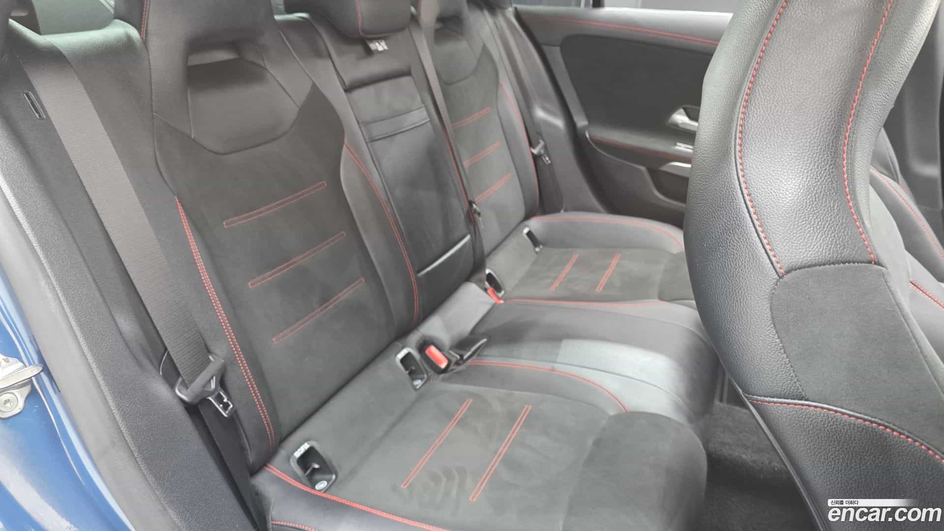 CLA-Class Mercedes-Benz 2022.1-OPTION-016