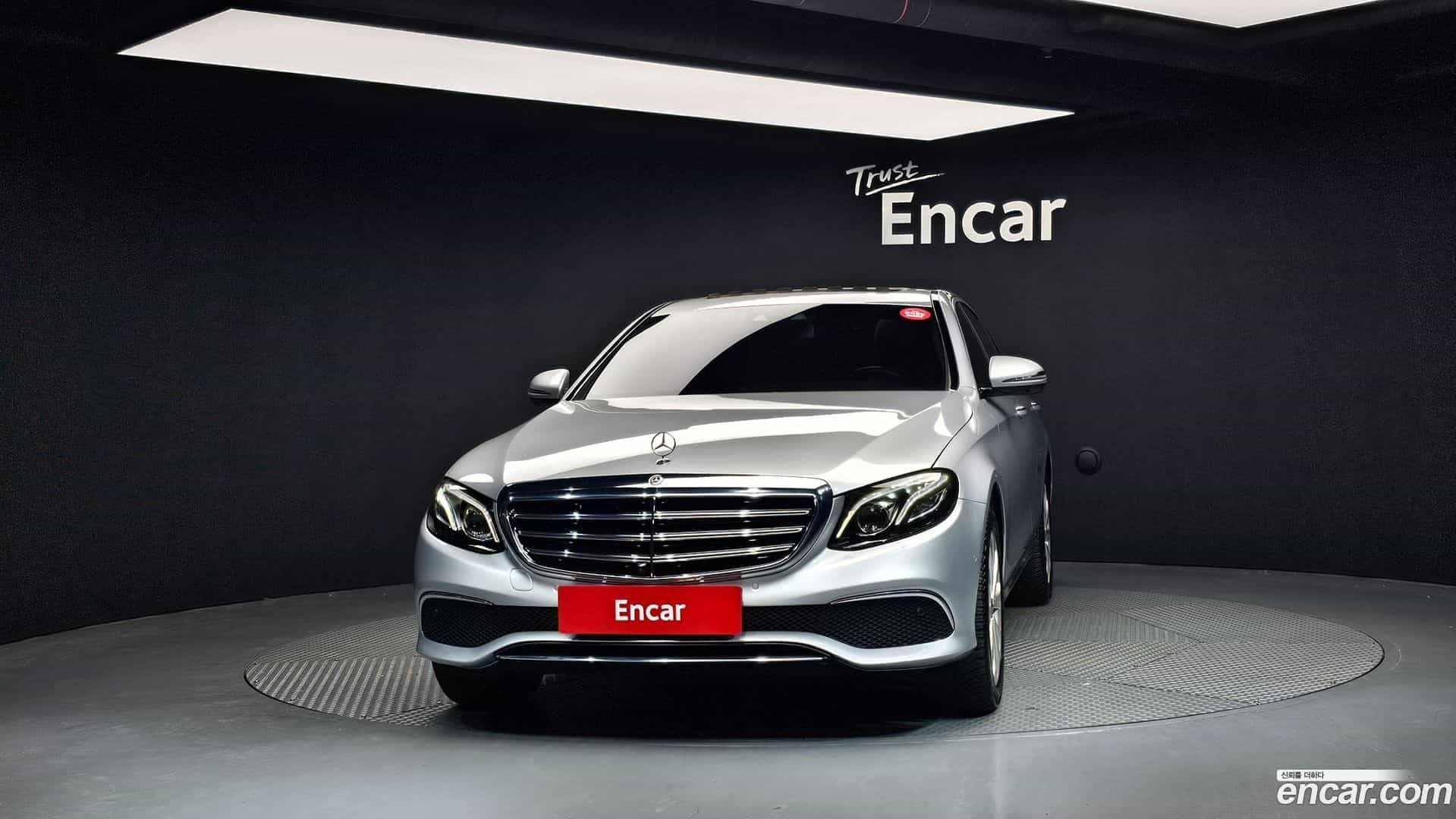 E-Class Mercedes-Benz 2018.0-OUTER-003