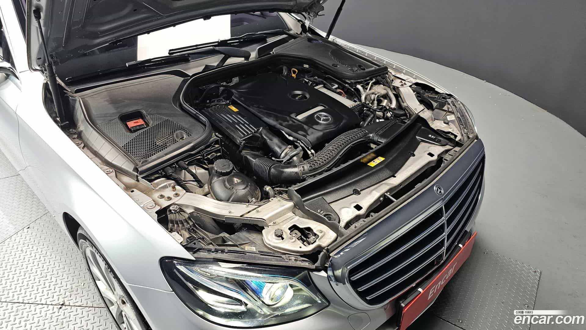 E-Class Mercedes-Benz 2018.0-INNER-006