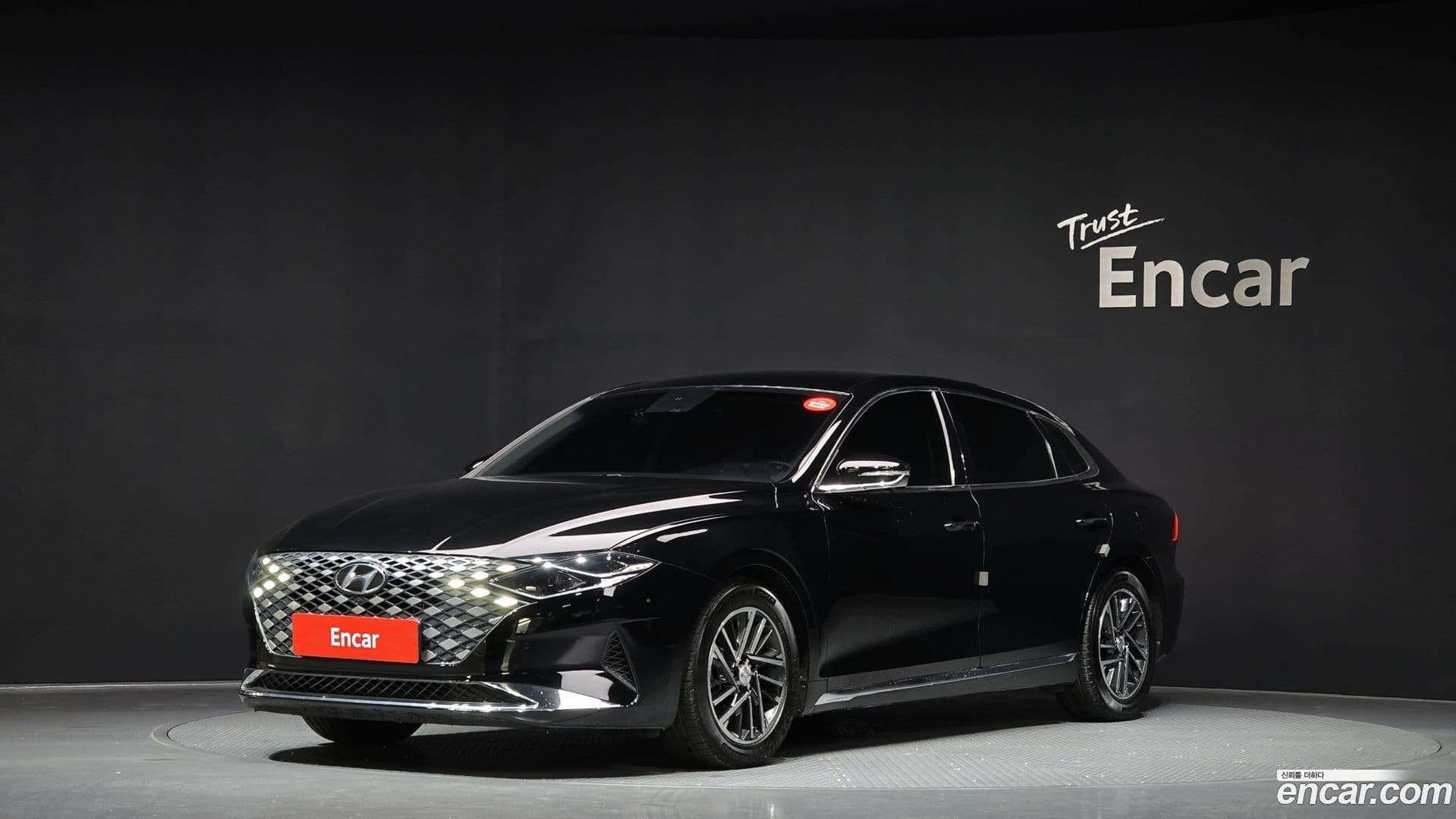 Main__Slider__Photo:Grandeur Hyundai 2020.9-0