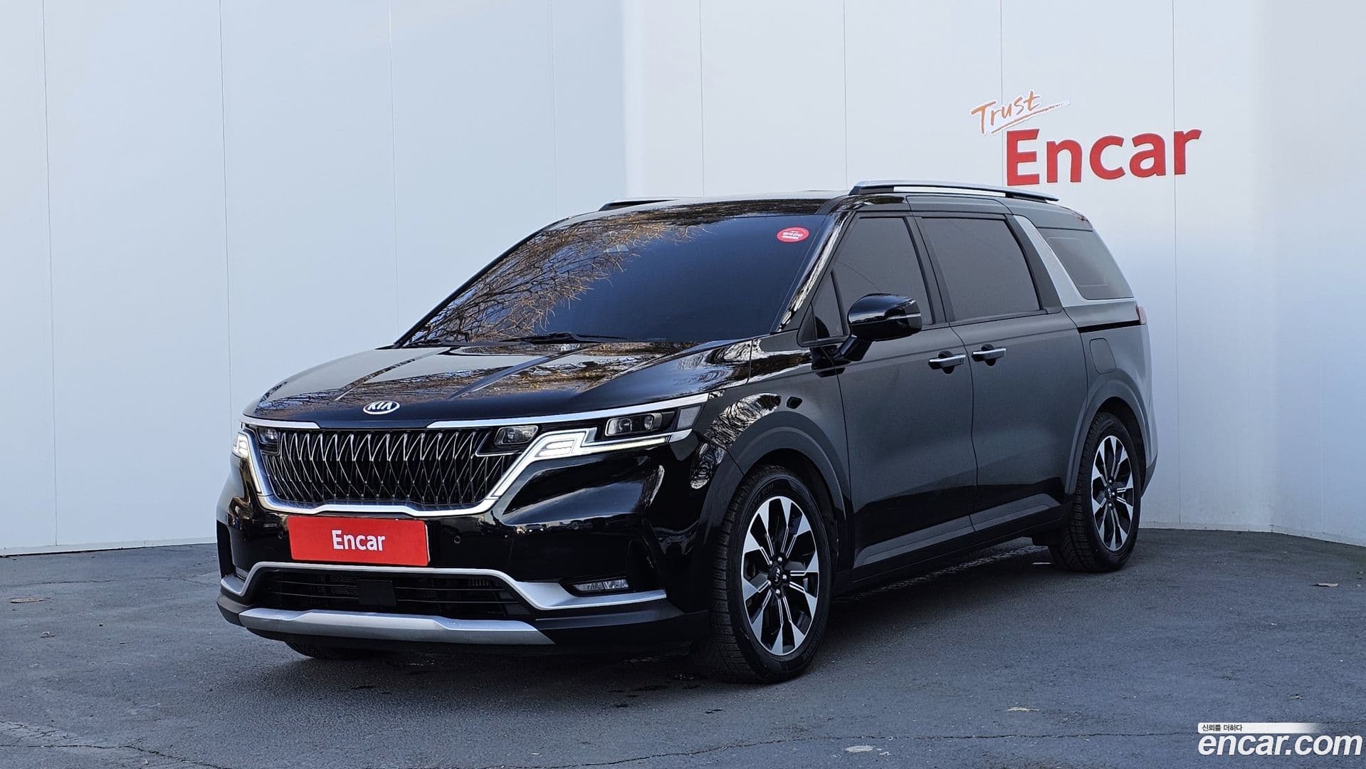 Main__Slider__Photo:Canival Kia 2020.9-0