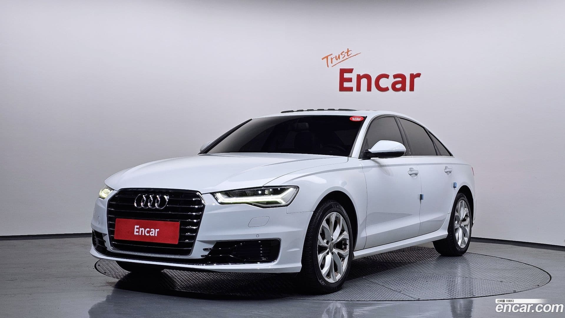 Main__Slider__Photo:A6 Audi 2015.5-0