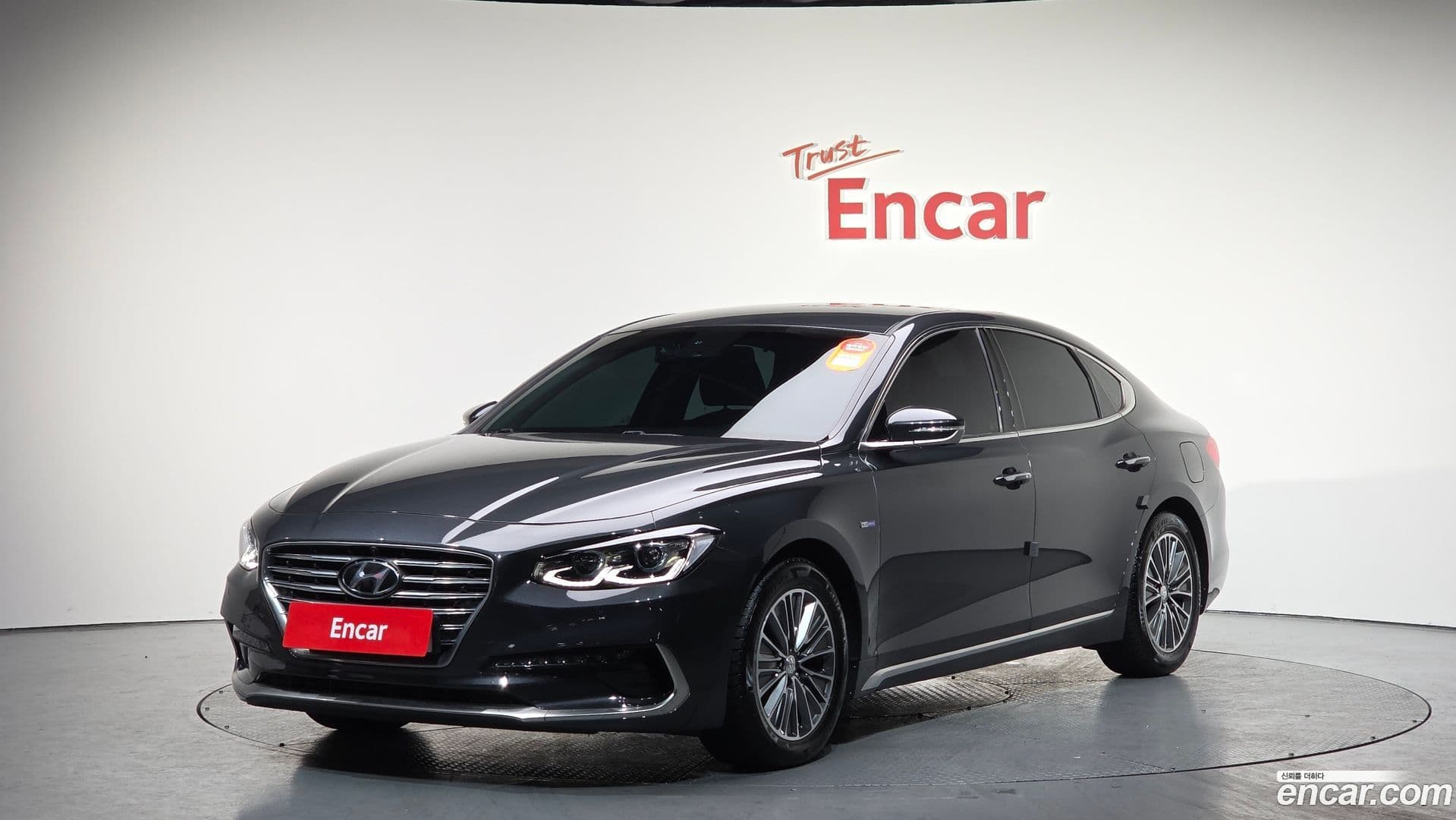 Main__Slider__Photo:Grandeur Hyundai 2018.6-0