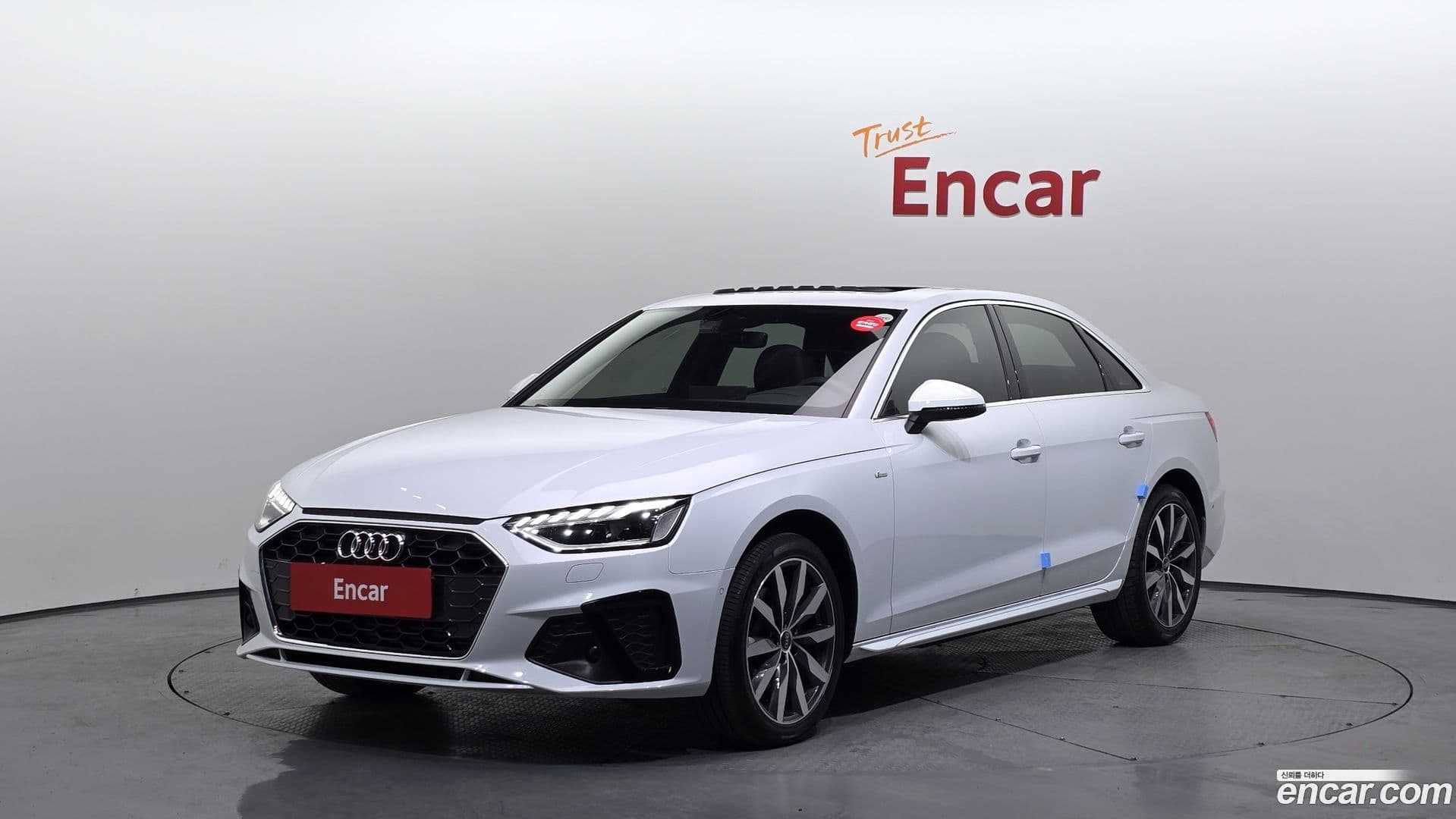Main__Slider__Photo:A4 Audi 2022.10-0