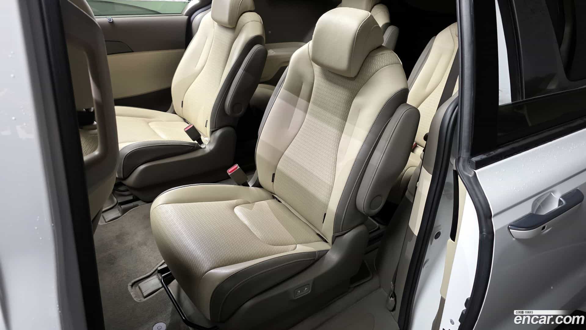 Canival Kia 2023.6-OPTION-015