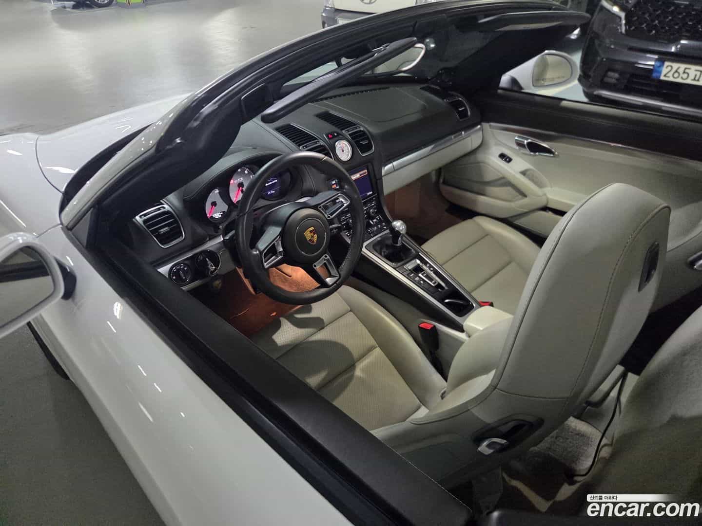 Boxster Porsche 2013.11-INNER-007