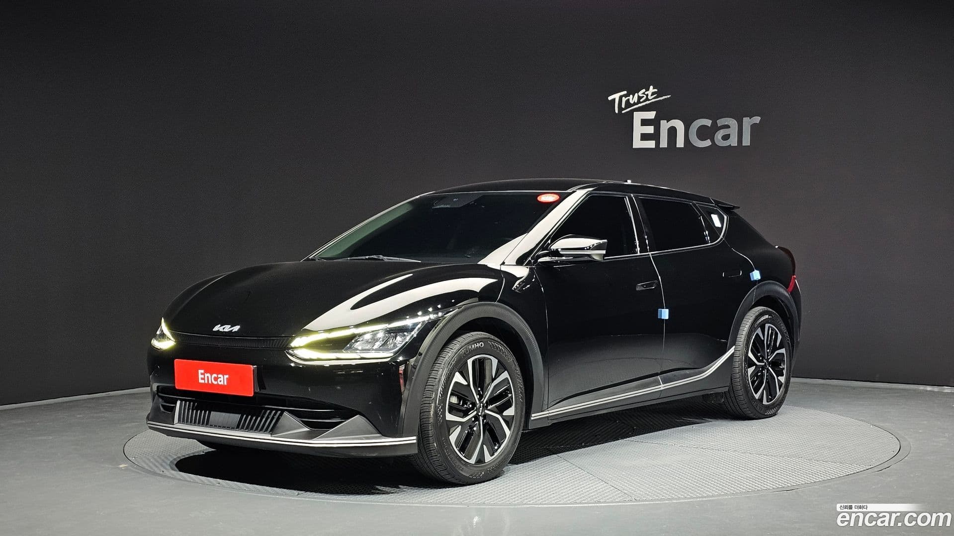 Main__Slider__Photo:EV6 Kia 2021.9-0