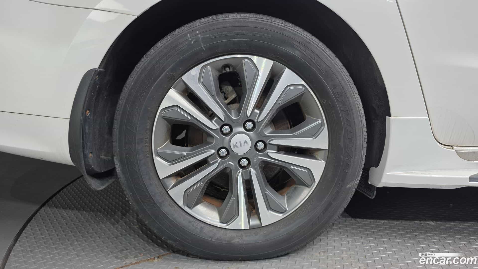 Canival Kia 2018.1-OUTER-005