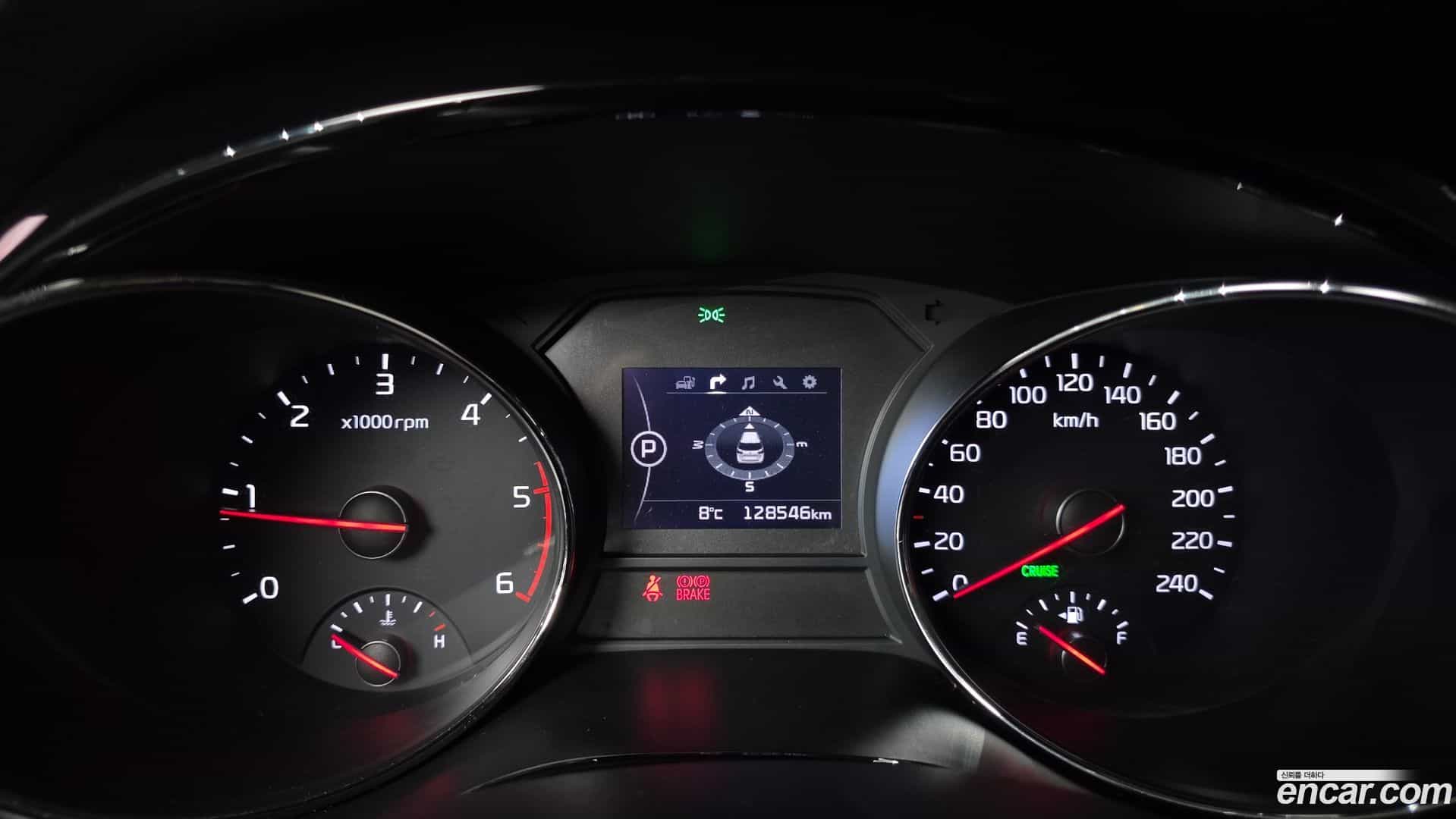 Canival Kia 2018.1-INNER-008