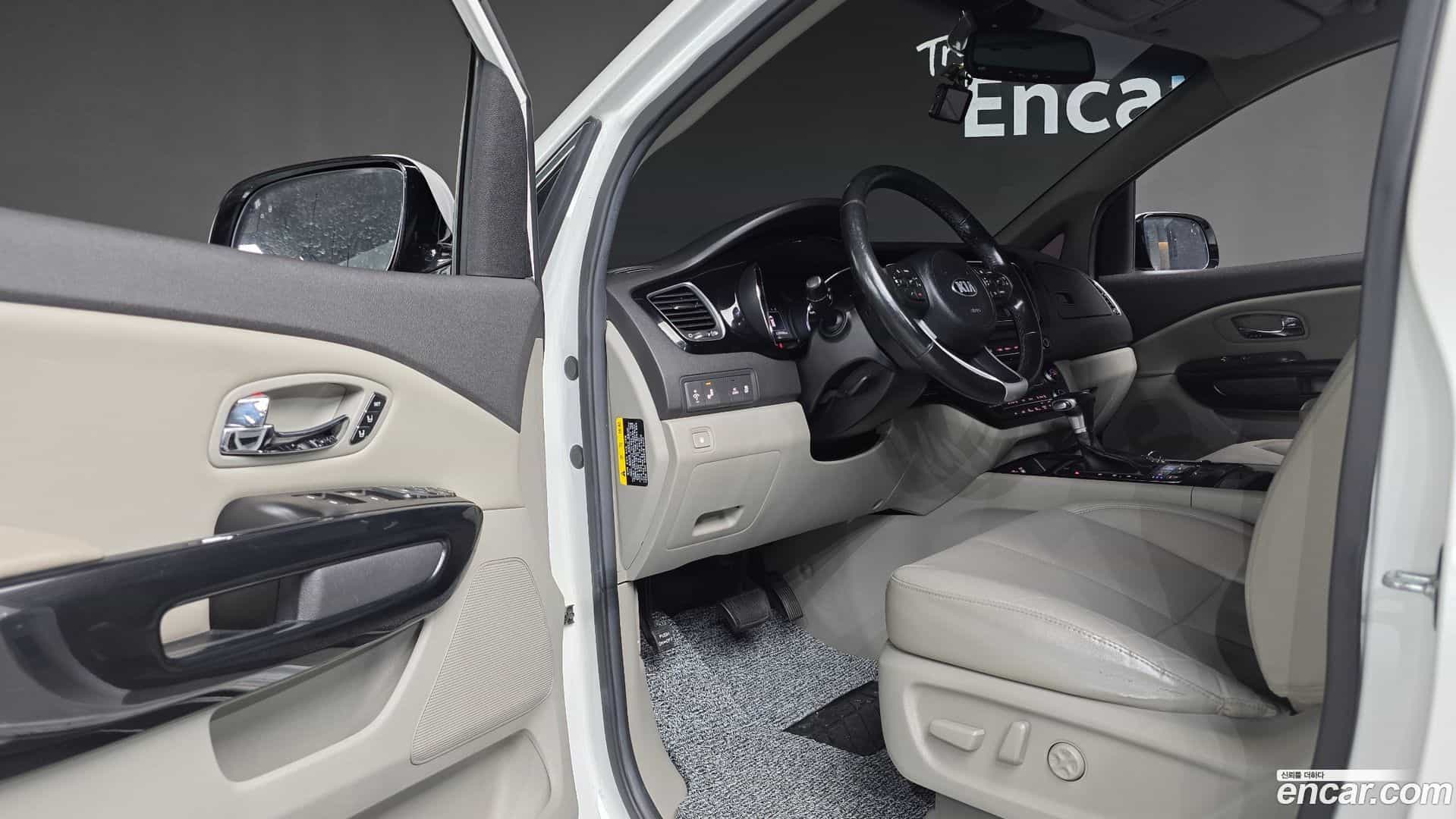Canival Kia 2018.1-OPTION-015