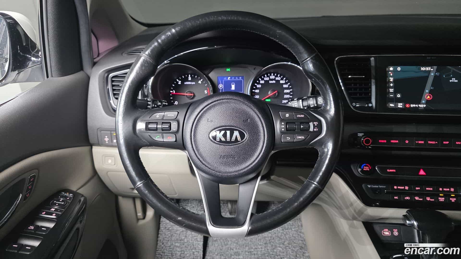 Canival Kia 2018.1-OPTION-017