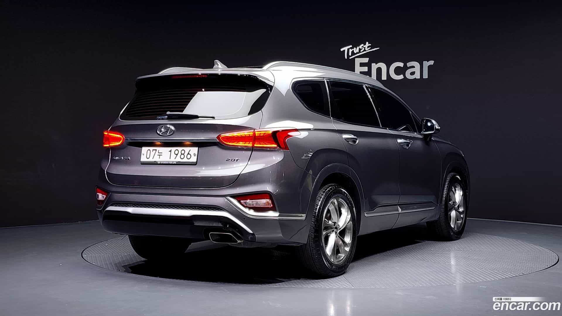 Santafe Hyundai 2019.2-OUTER-002