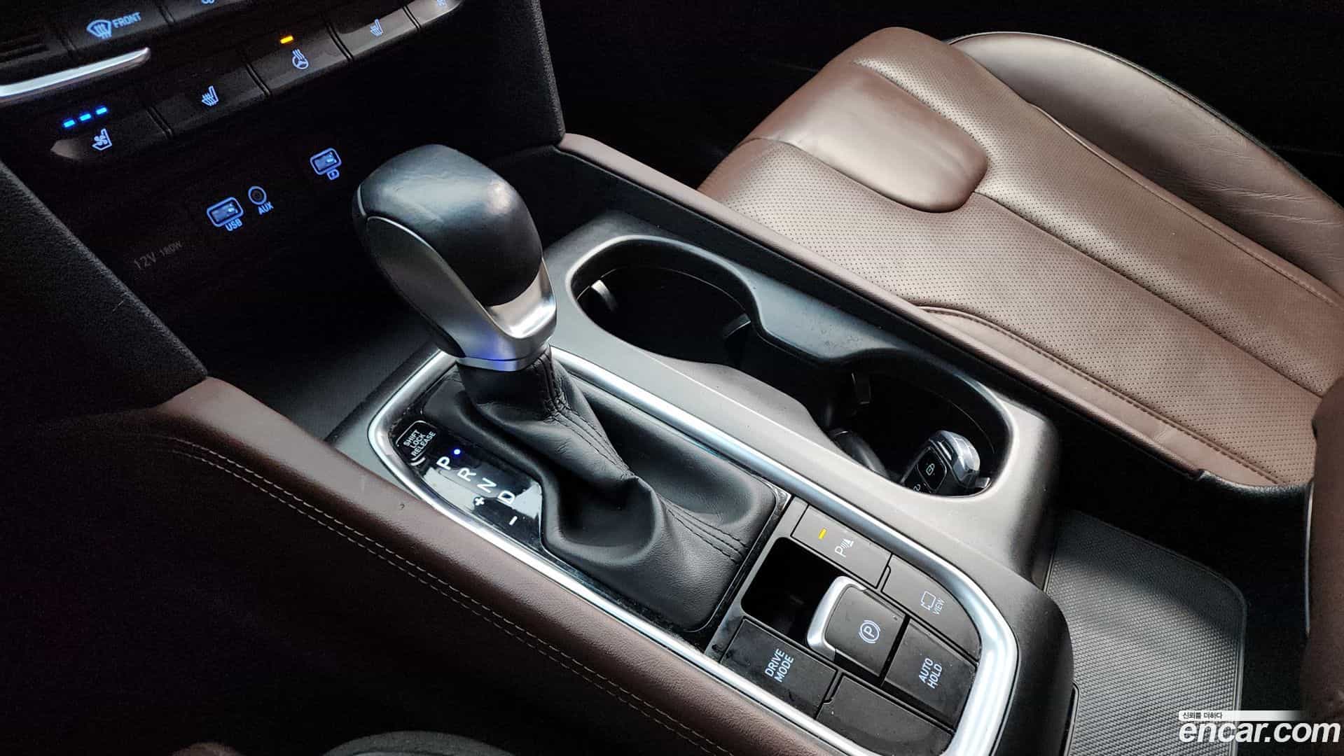 Santafe Hyundai 2019.2-INNER-009