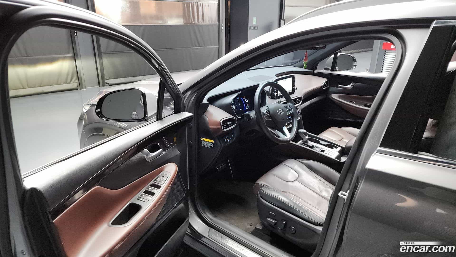 Santafe Hyundai 2019.2-INNER-010