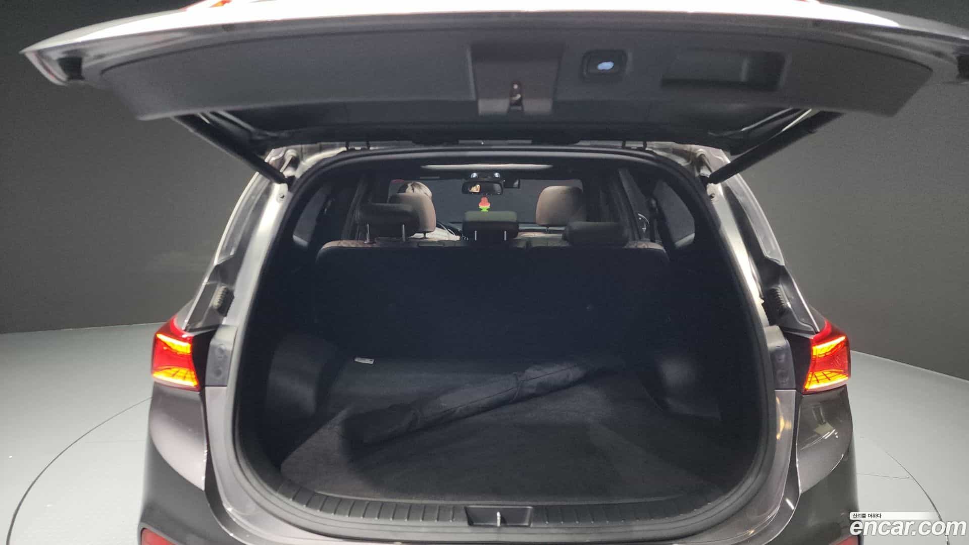 Santafe Hyundai 2019.2-OPTION-024